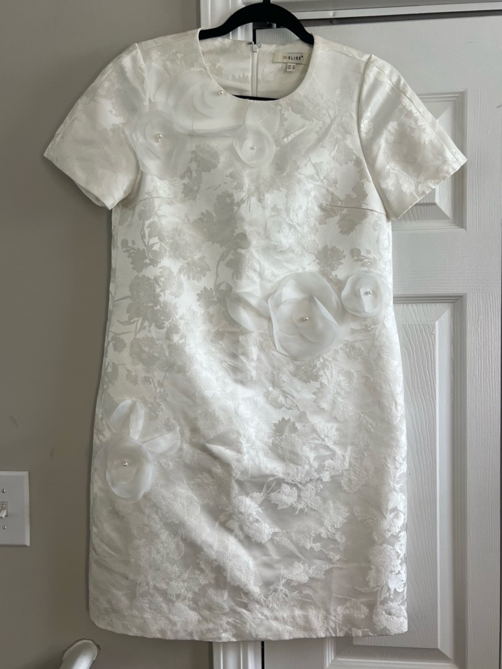 ELISE White Jacquard Floral Dress 3D Appliqué Shift Mini Medium